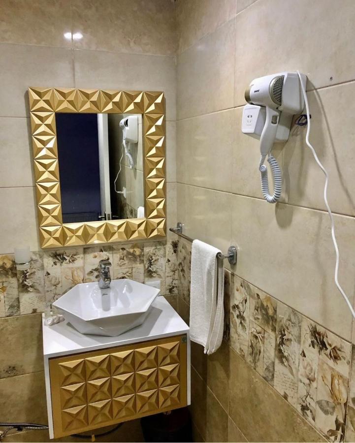 Mariam Hotel Tbilisi Ngoại thất bức ảnh