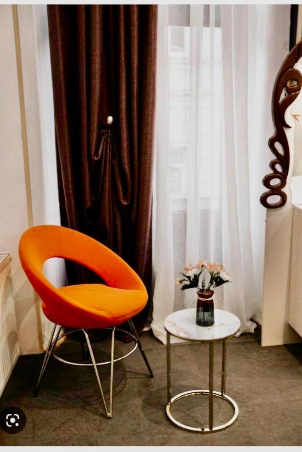 Mariam Hotel Tbilisi Ngoại thất bức ảnh
