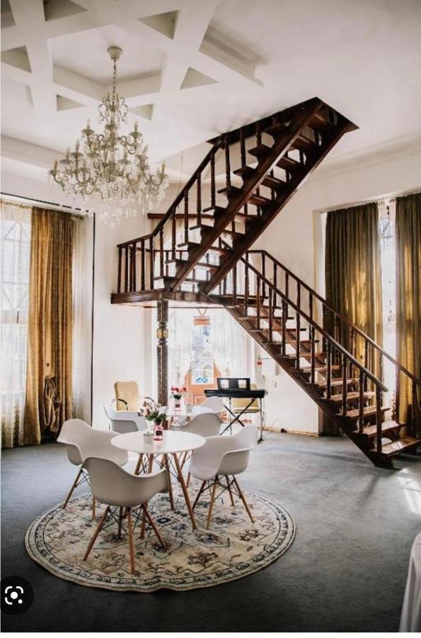 Mariam Hotel Tbilisi Ngoại thất bức ảnh